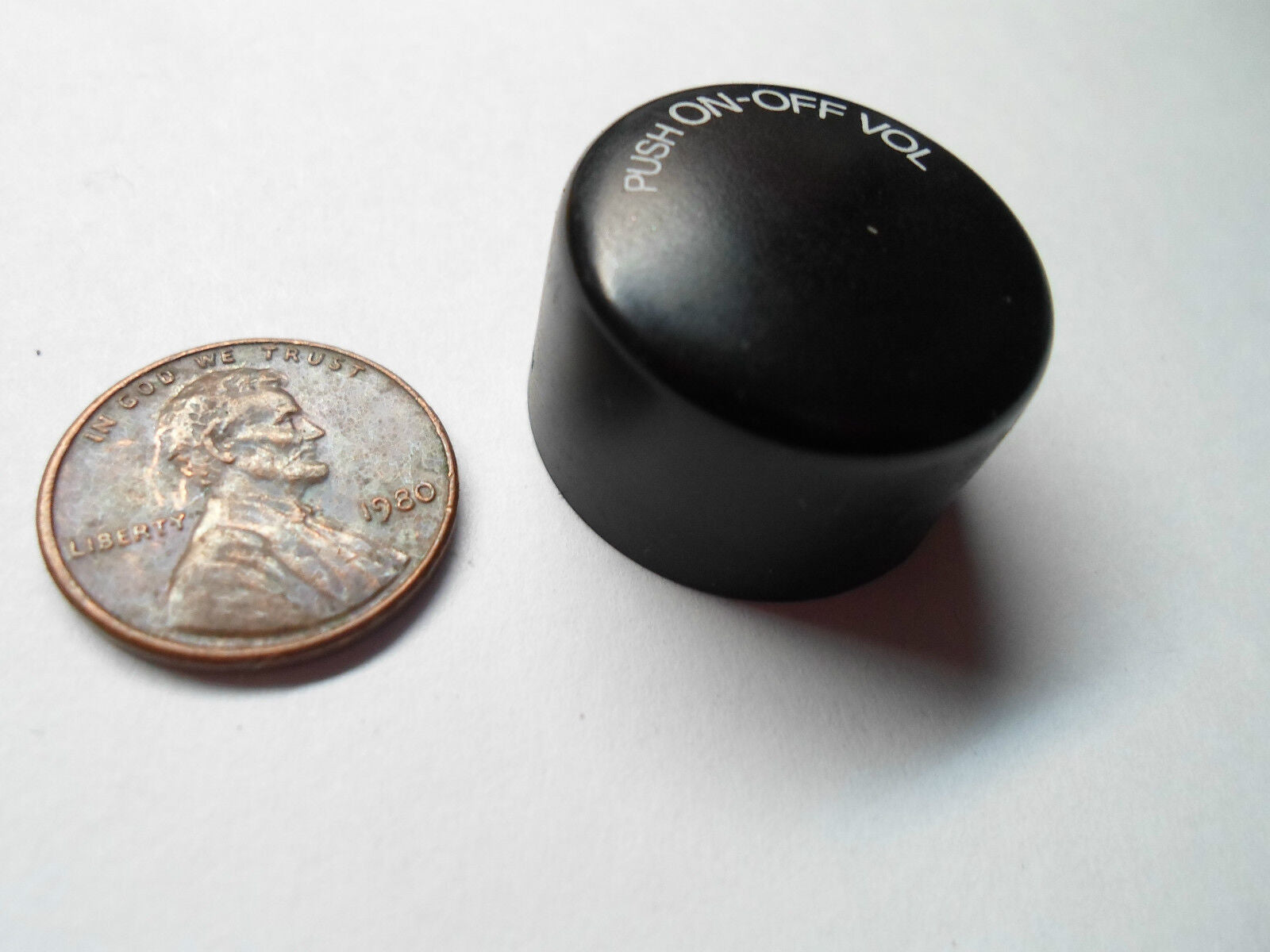 2006 SUZUKI VERONA RADIO STEREO TUNER KNOB  OEM FREE SHIPPING! - RarePartsFinder.Com