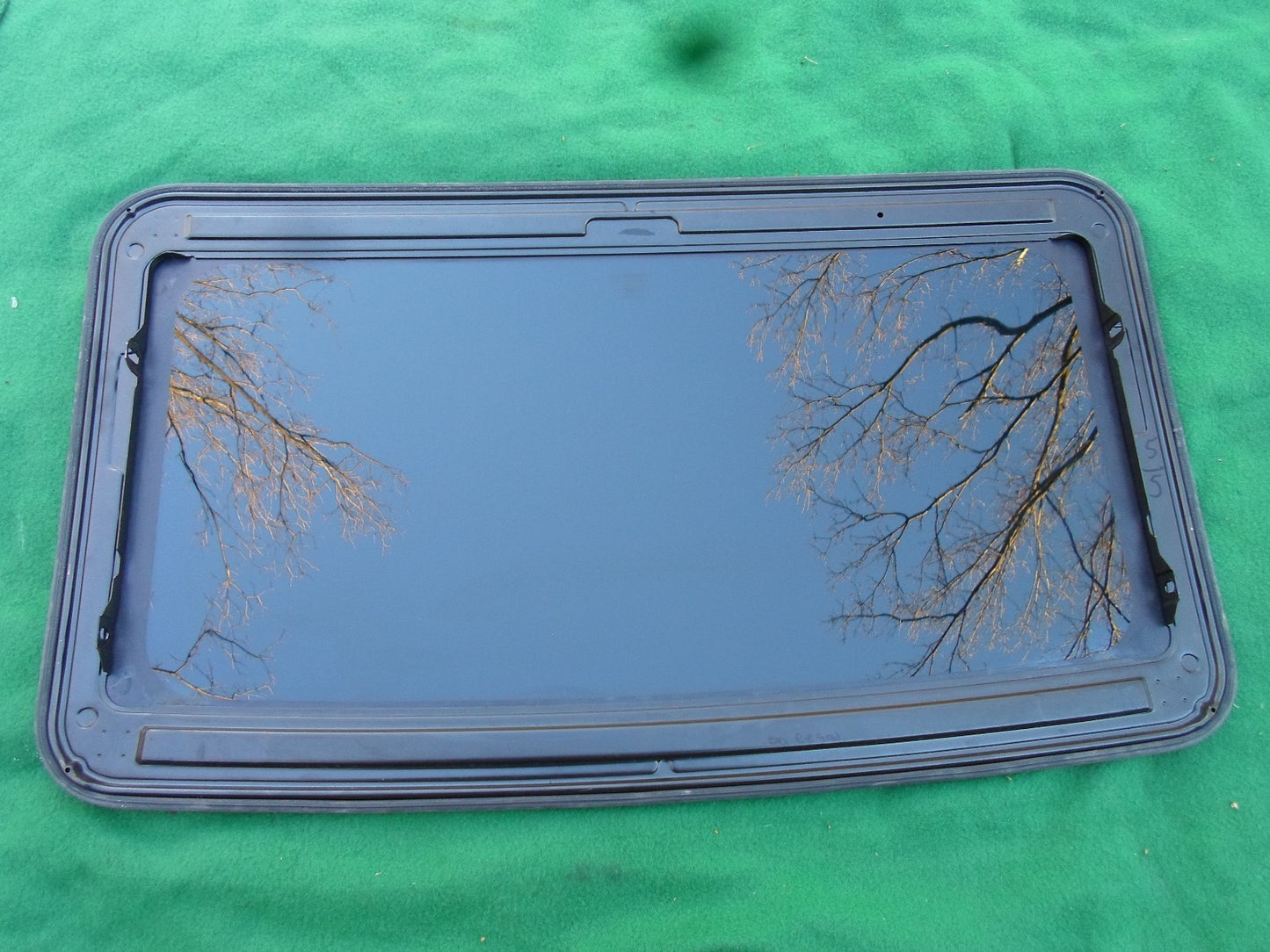 2000 BUICK REGAL YEAR SPECIFIC SUNROOF GLASS  NO ACCIDENT OEM FREE SHIPPING!