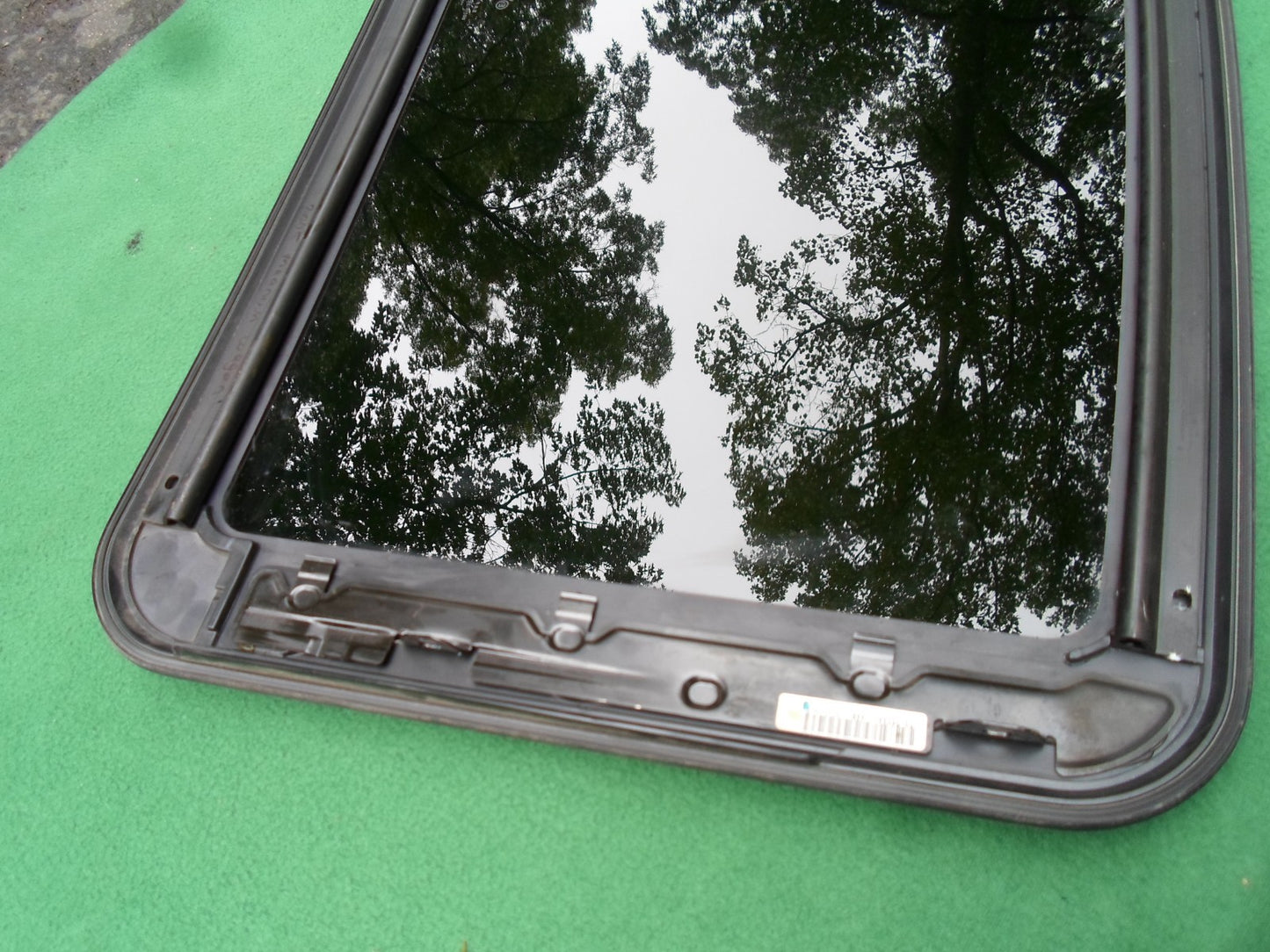 2006 2007 DODGE CHARGER OEM SUNROOF GLASS PANEL 05174605AA 5174605AB