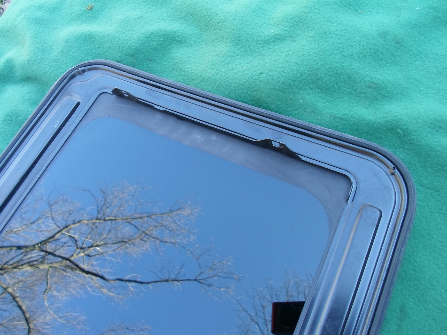 2001 LINCOLN LS OEM YEAR SPECIFIC SUNROOF GLASS NO ACCIDENT