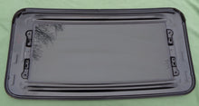 03 04 05 06  MITSUBISHI  OUTLANDER OEM FACTORY SUNROOF GLASS