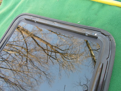 2001 DODGE INTREPID YEAR SPECIFIC SUNROOF GLASS PANEL OEM FREE SHIPPING!