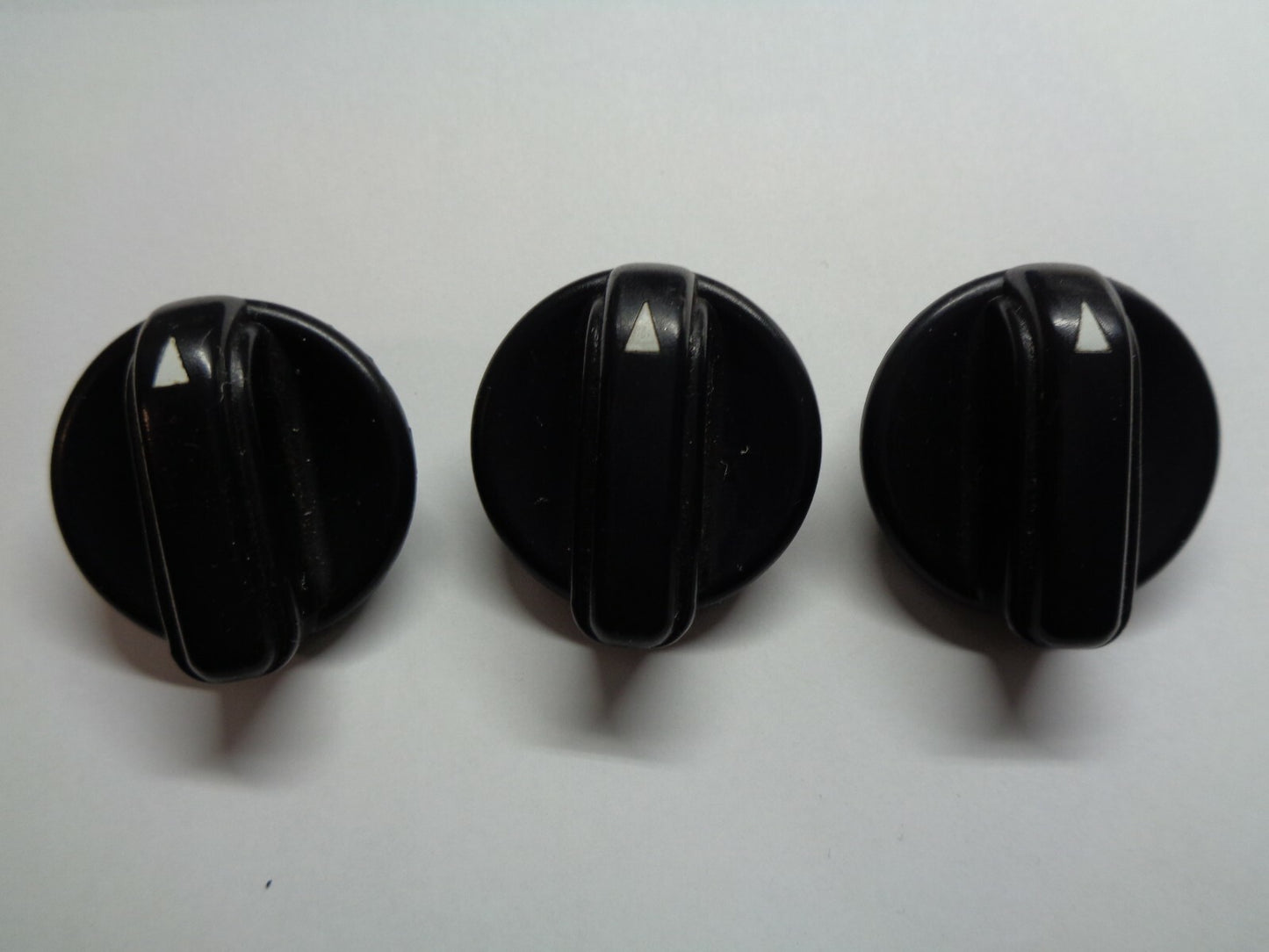 97 - 01 KIA SEPHIA CLIMATE CONTROL KNOB SET OEM FACTORY 1K2A161190B