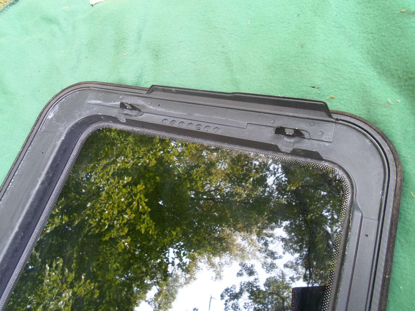 2003 MERCURY MOUNTAINEER SUNROOF GLASS YEAR SPECIFIC OEM FREE SHIPPING