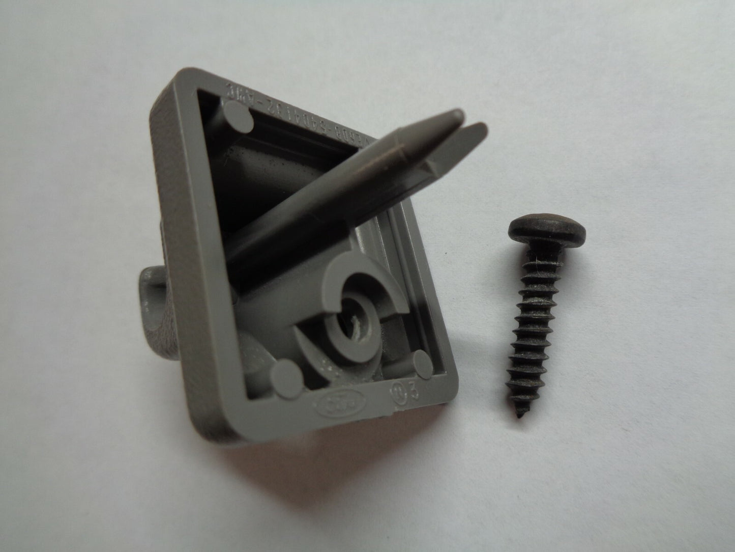 03 - 18 Ford E150 E250 E350 E450 ECONOLINE SUN VISOR CLIP  OEM FC3 - RarePartsFinder.Com