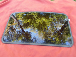 1998 LINCOLN TOWN CAR YEAR SPECIFIC SUNROOF GLASS OEM NO ACCIDENT FREE SHIPPING