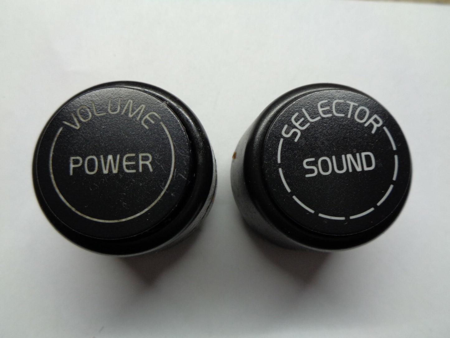 03 04 05 06 07 08 VOLVO XC90 XC 90 RADIO STEREO TUNER KNOB SET OEM