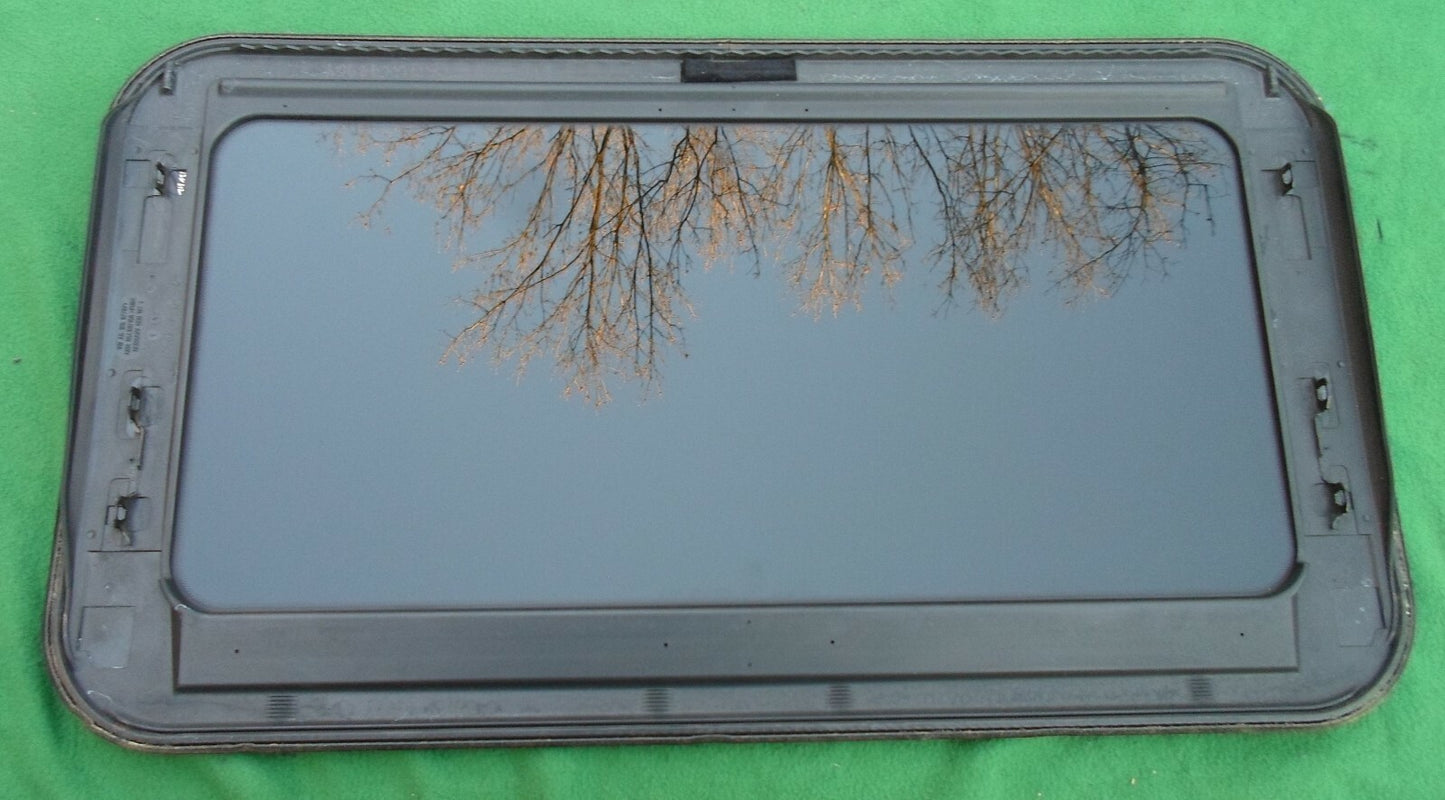 2013 VOLKSWAGON GOLF YEAR SPECIFIC SUNROOF GLASS OEM NO ACCIDENT FREE SHIPPING!