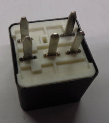 USA SELLER GM HELLA OEM 12193612 3612 RELAY  1 YEAR WARRANTY! GM11