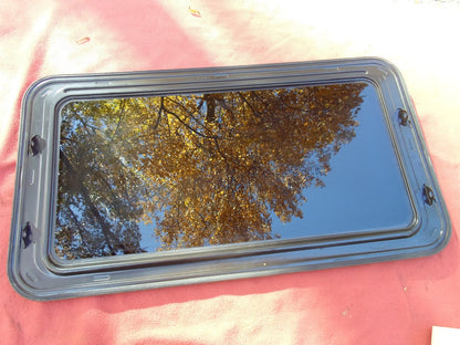 2006 CHEVY AVALANCHE OEM FACTORY SUNROOF GLASS YEAR SPECIFIC FREE SHIPPING