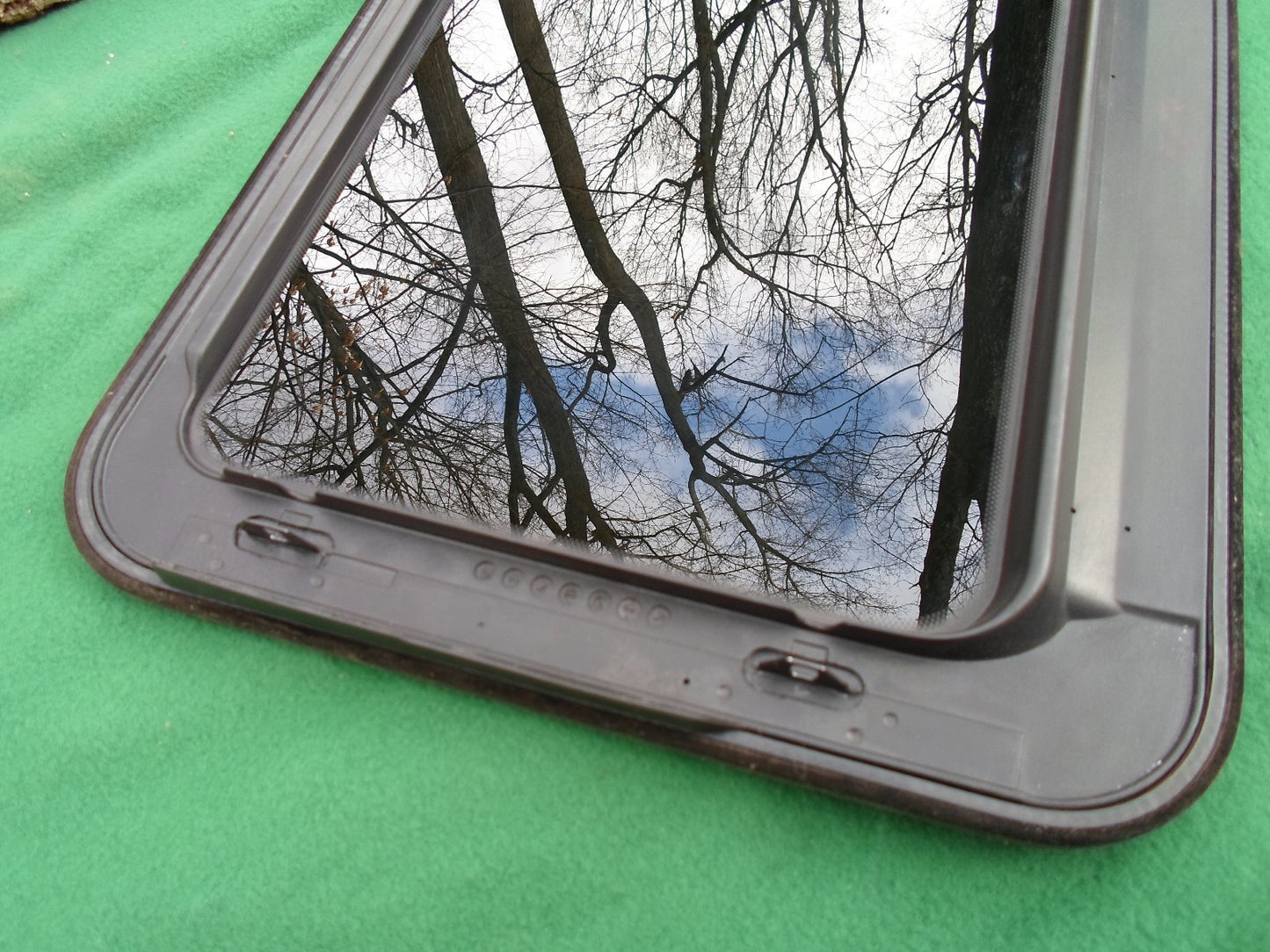 2003 FORD EXPLORER SPORT YEAR SPECIFIC SUNROOF GLASS  OEM FREE SHIPPING