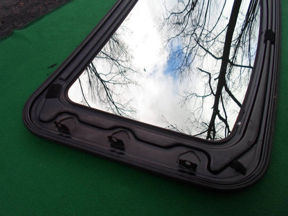 2003 FORD TAURUS YEAR SPECIFIC SUNROOF GLASS OEM   NICE SEAL  FREE SHIPPING!