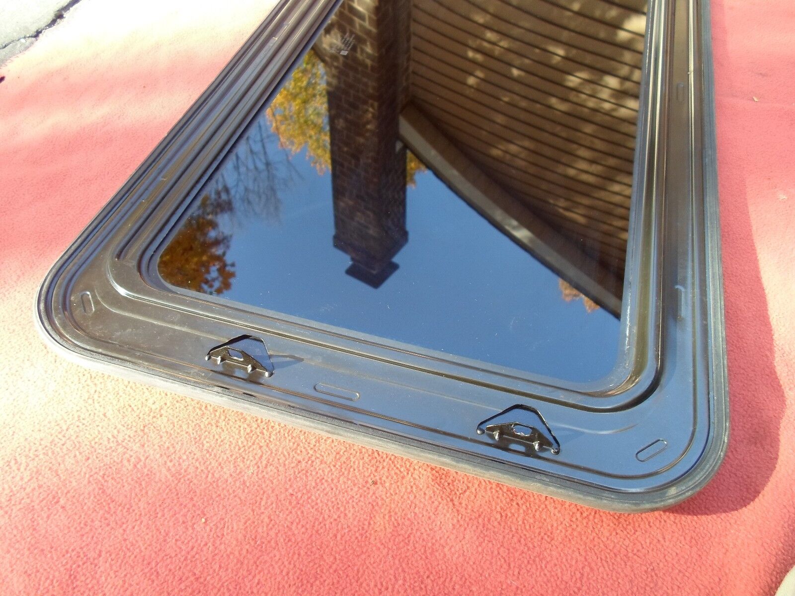2006 CHEVY AVALANCHE OEM FACTORY SUNROOF GLASS YEAR SPECIFIC FREE SHIPPING - RarePartsFinder.Com