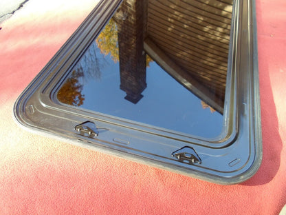 2006 CHEVY AVALANCHE OEM FACTORY SUNROOF GLASS YEAR SPECIFIC FREE SHIPPING - RarePartsFinder.Com