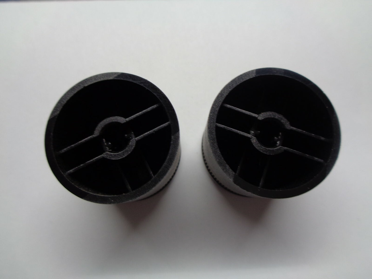 2007 2008 HYUNDAI VERA CRUZ STEREO TUNER RADIO KNOB SET OEM FREE SHIPPING!