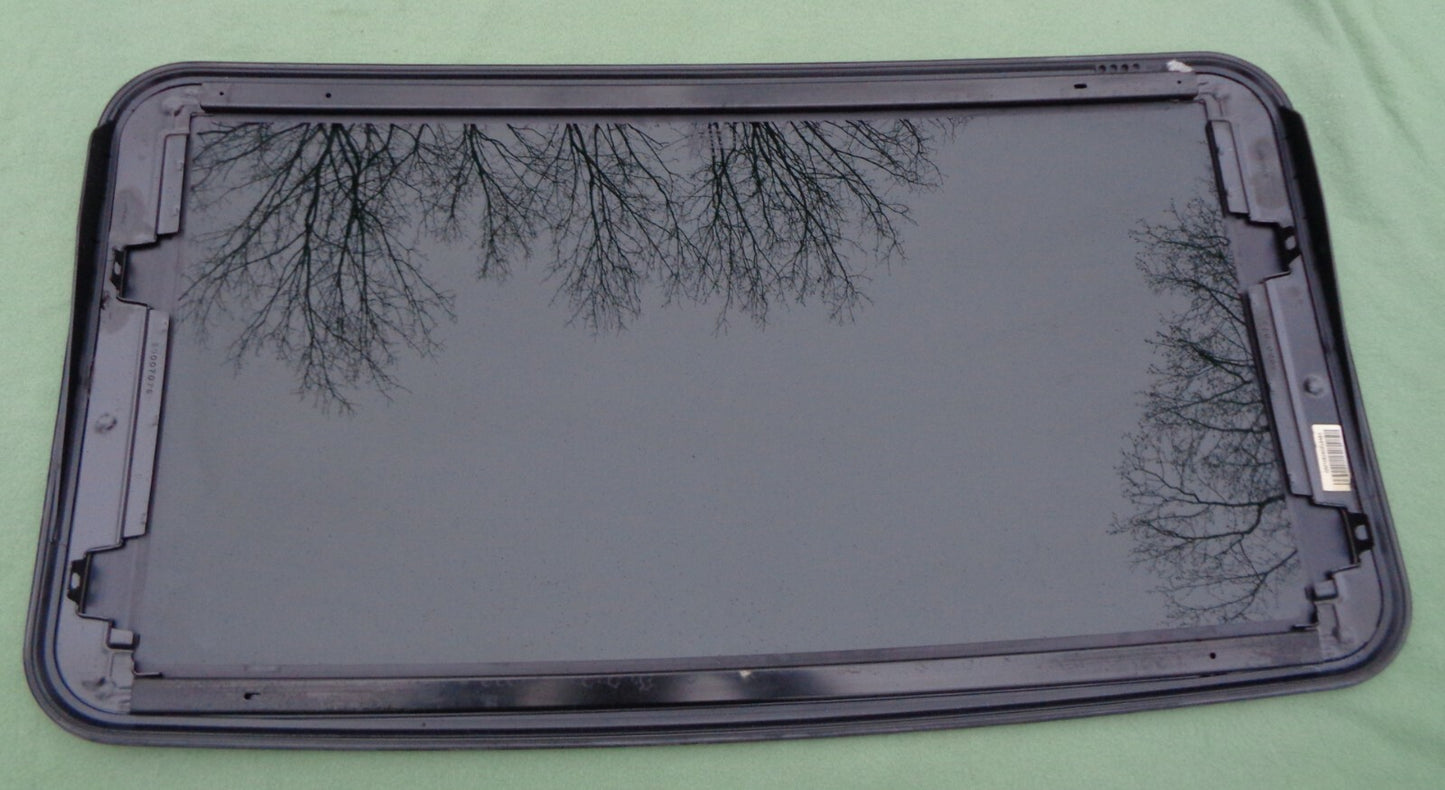 07 08 09 SUZUKI XL-7 OEM FACTORY SUNROOF GLASS  NO ACCIDENT FREE SHIPPING!