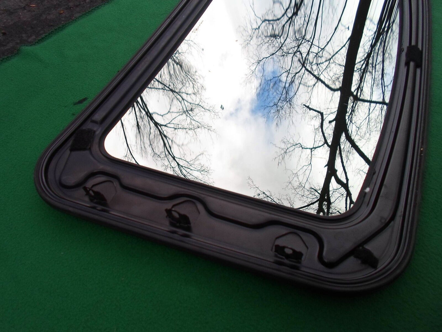1998 MERCURY SABLE YEAR SPECIFIC  SUNROOF GLASS OEM NO ACCIDENT!  FREE SHIPPING!