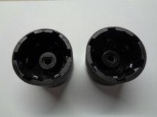 2005 - 2006 CHEVROLET COBALT RADIO STEREO TUNER CONTROL KNOB SET OEM 19115293