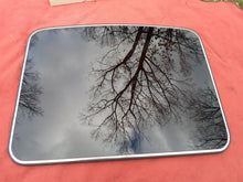 93 - 98 NISSAN QUEST / 93 - 98 MERCURY VILLAGER OEM FACTORY SUNROOF GLASS