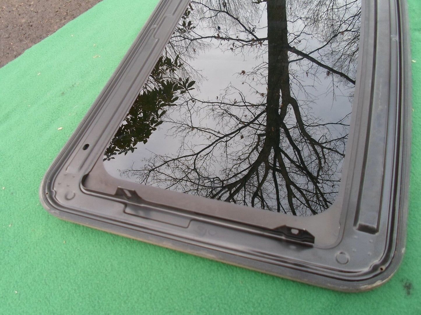 2002 2003 2004 ISUZU AXIOM SUNROOF GLASS NO ACCIDENT OEM FREE SHIPPING!