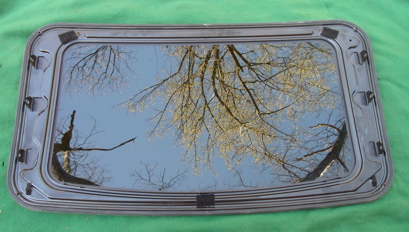 2005 MERCURY SABLE YEAR SPECIFIC  SUNROOF GLASS OEM NO ACCIDENT!  FREE SHIPPING! - RarePartsFinder.Com