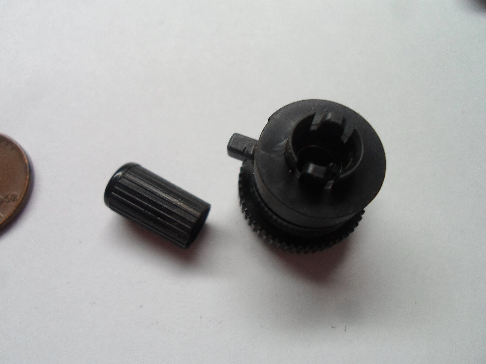 02 03 04 05 06 KIA OPTIMA  RADIO STEREO TUNER CONTROL KNOB SET OEM FREE SHIPPING - RarePartsFinder.Com