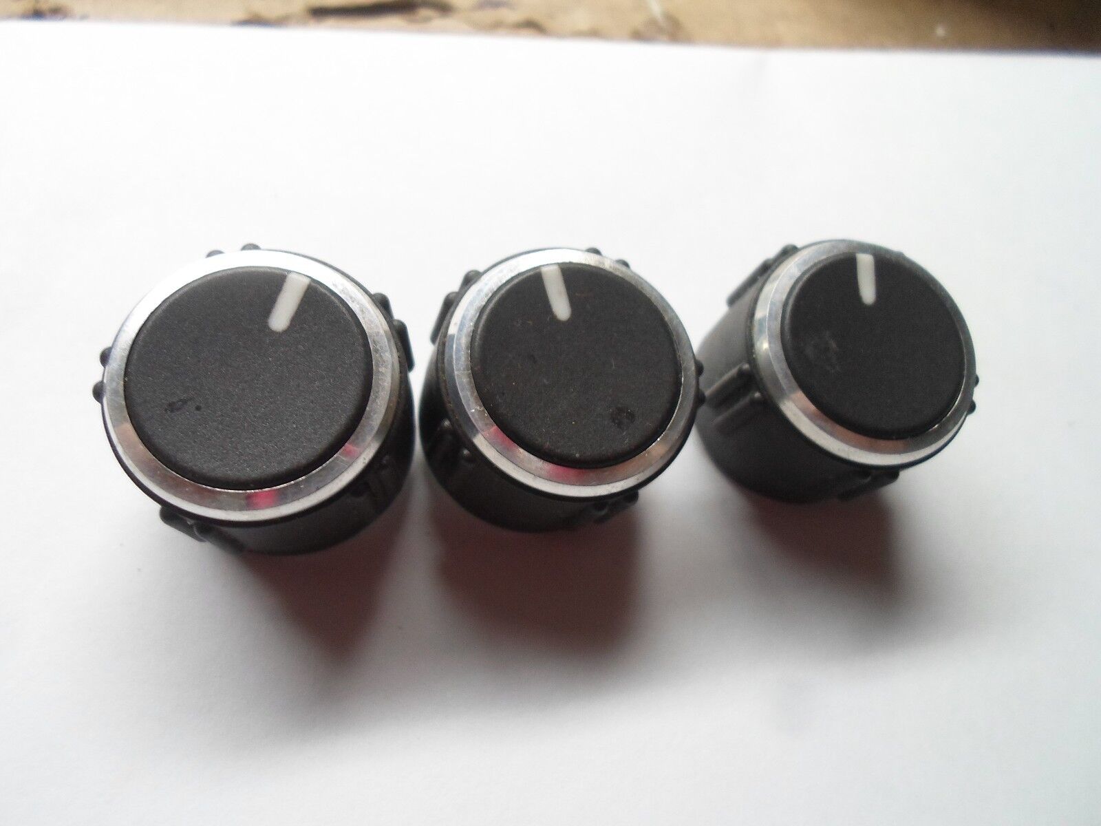 04 05 06 07 CHEVY MALIBU  CLIMATE CONTROL HVAC KNOB SET  OEM FREE SHIPPING! - RarePartsFinder.Com