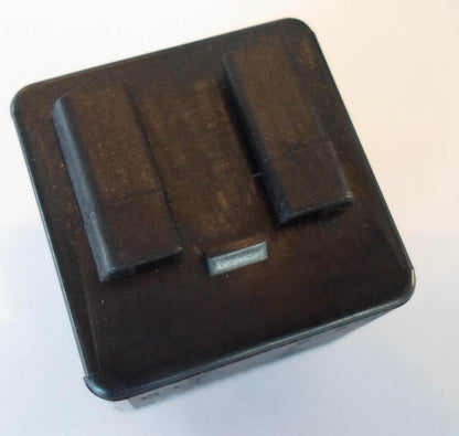 KIA  RELAY 0K9A067740  OK9A067740 OEM TESTED 1 YEAR WARRANTY FREE SHIPPING KIA1 - RarePartsFinder.Com