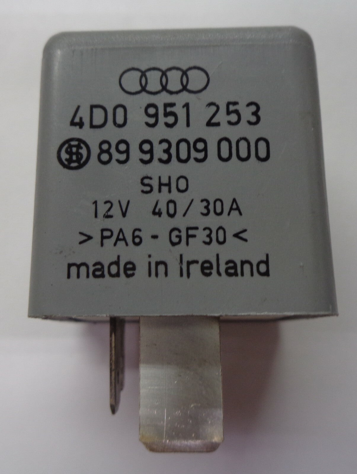 AUDI VW 4D0 951 253 372 RELAY TESTED 1 YEAR WARRANTY OEM A18 - RarePartsFinder.Com