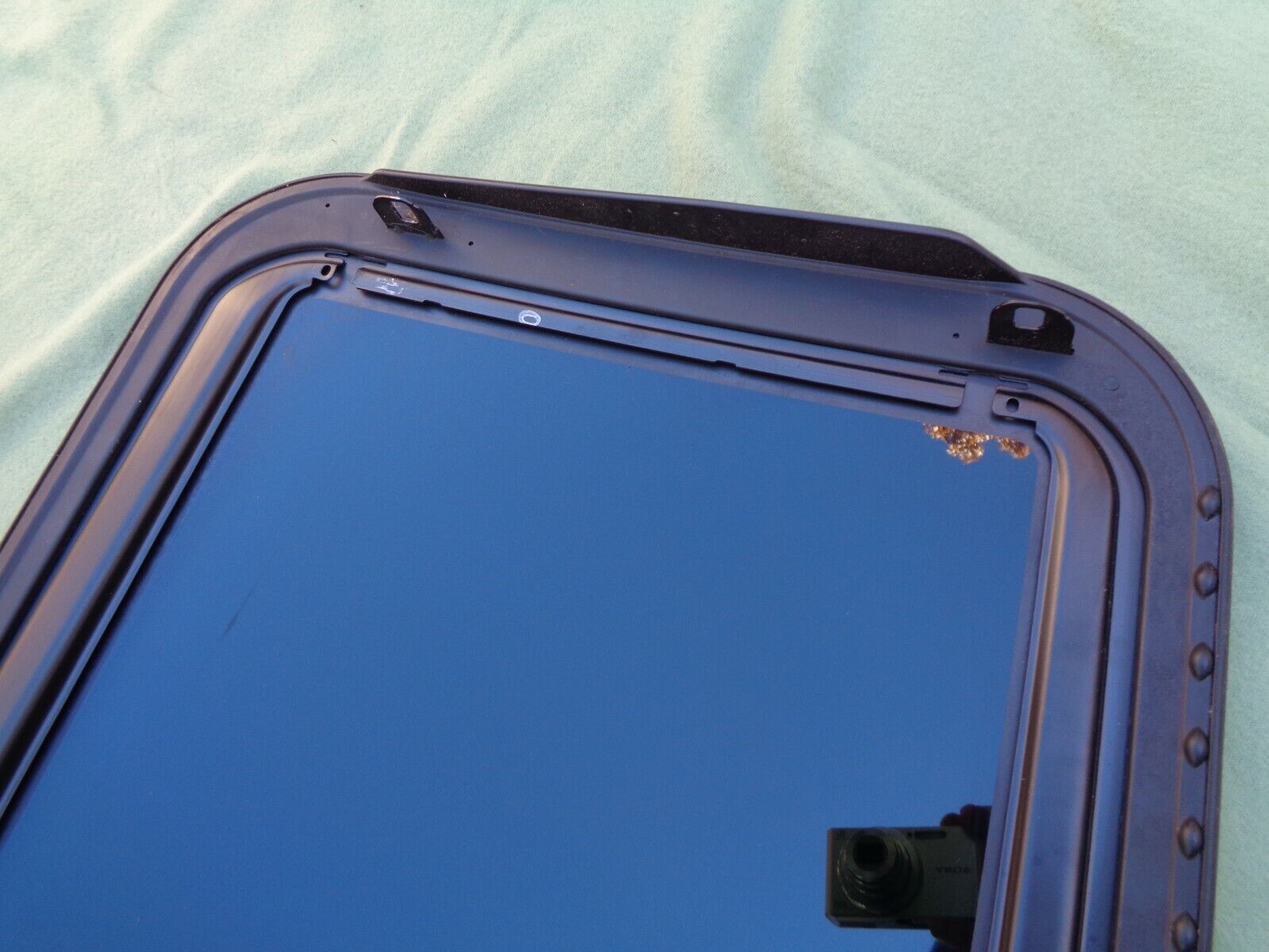 2008 VOLVO C30 YEAR SPECIFIC OEM SUNROOF GLASS PANEL FREE SHIPPING