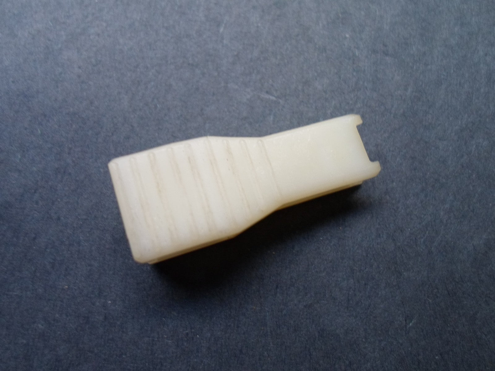 TOYOTA AVALON CAMRY COROLLA SOLARA  FUSE RELAY PULLER TOOL OEM FREE SHIPPING T2 - RarePartsFinder.Com