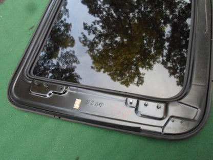 1997 ACURA RL YEAR SPECIFIC SUNROOF GLASS OEM  NO ACCIDENT FREE SHIPPING!