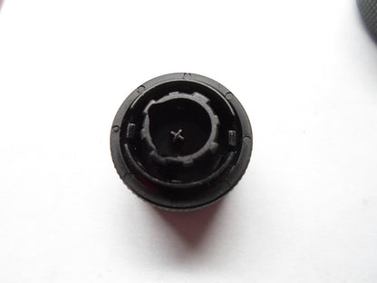 2007 2008  2009 CHEVY COBALT  RADIO STEREO CONTROL KNOB SET OEM FREE SHIPPING! - RarePartsFinder.Com