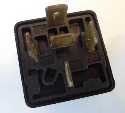 KIA  RELAY 0K9A067740  OK9A067740 OEM TESTED 1 YEAR WARRANTY HY1