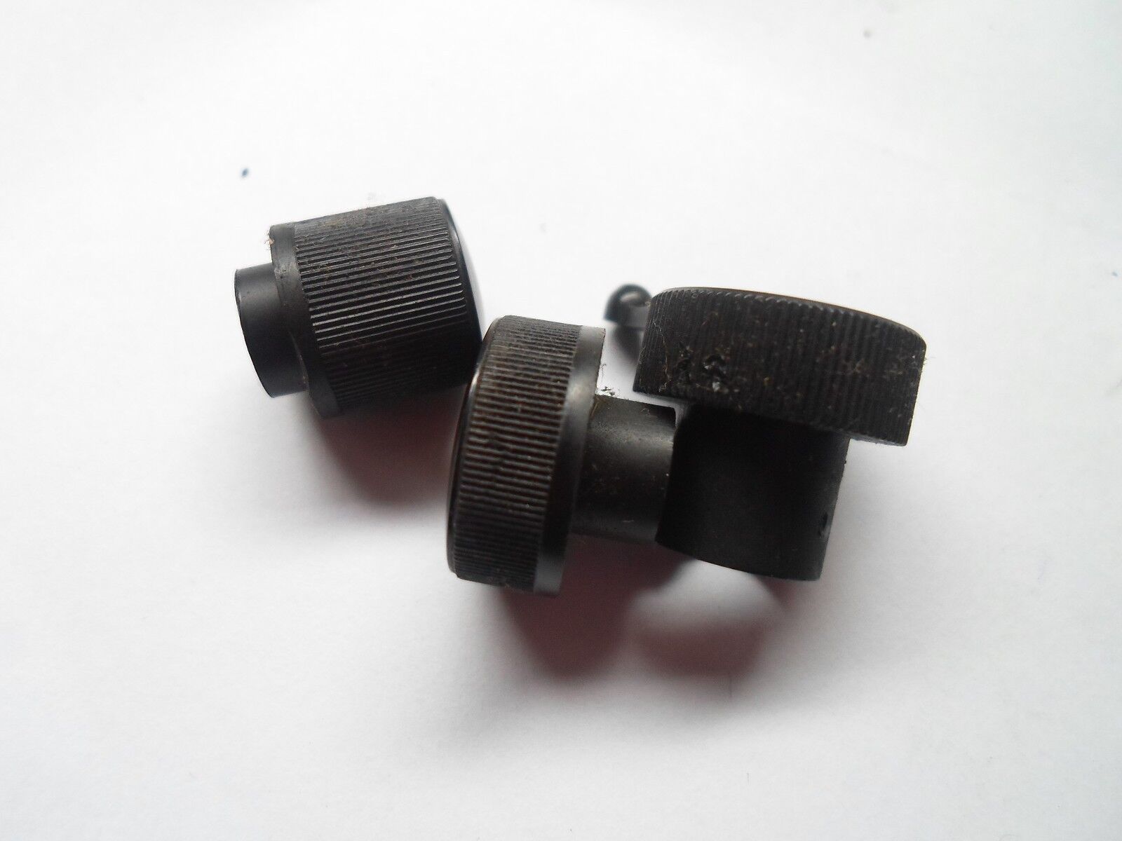 2002 KIA SPORTAGE STEREO TUNER RADIO KNOB SET OEM FREE SHIPPING! - RarePartsFinder.Com