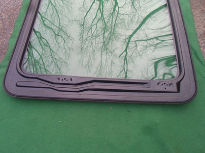 2009 - 2013 SUBARU FORESTER OEM FACTORY SUNROOF GLASS  LOCAL PICKUP ONLY!