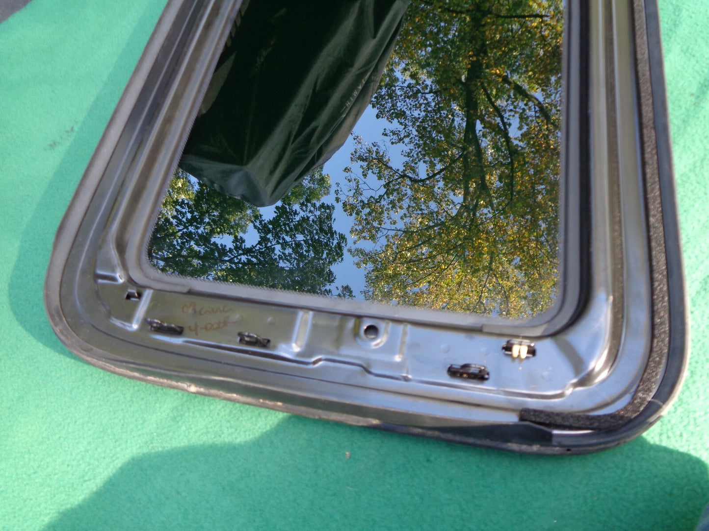 2011 HONDA CIVIC 4 DOOR YEAR SPECIFIC SUNROOF GLASS OEM FREE SHIPPING