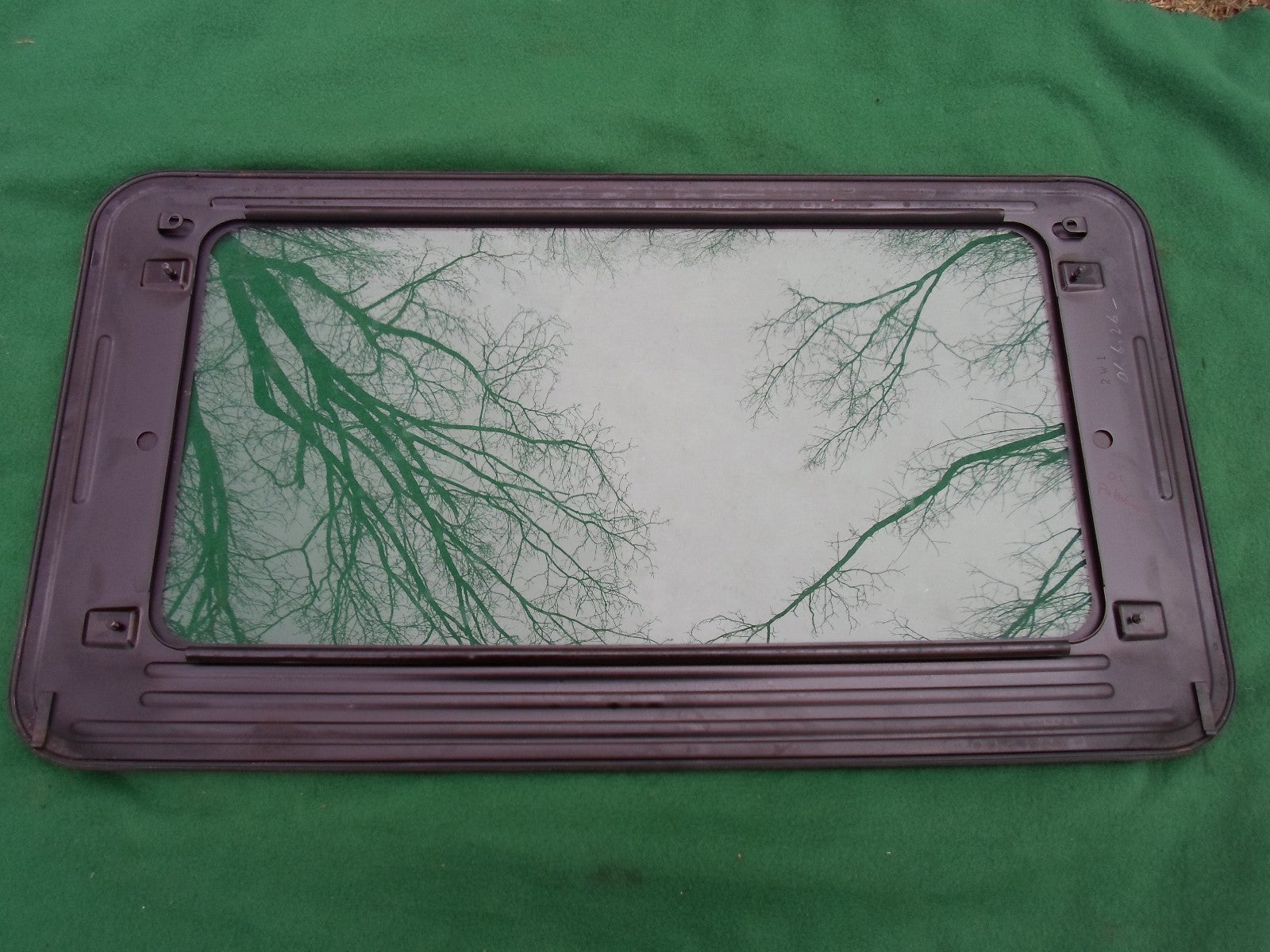 2001 NISSAN PATHFINDER YEAR SPECIFIC OEM SUNROOF GLASS PANEL  FREE SHIPPING! - RarePartsFinder.Com