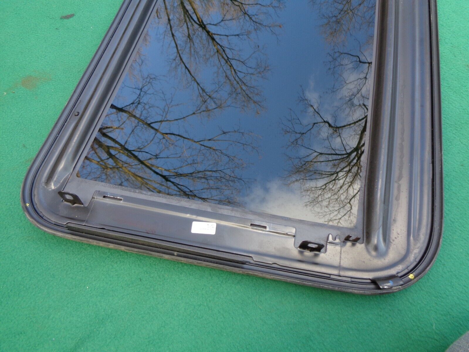 2010 TOYOTA AVALON YEAR SPECIFIC  OEM FACTORY SUNROOF GLASS FREE SHIPPING!