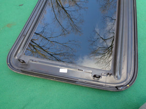 2010 TOYOTA AVALON YEAR SPECIFIC  OEM FACTORY SUNROOF GLASS FREE SHIPPING!