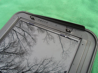 2007 JAGUAR X TYPE OEM SUNROOF GLASS NO ACCIDENT YEAR SPECIFIC FREE SHIPPING!