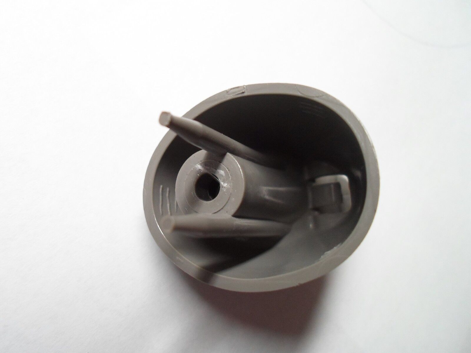 1996 - 2007 FORD TAURUS MERCURY SABLE SUN VISOR CLIP OEM FREE SHIPPING! FC4