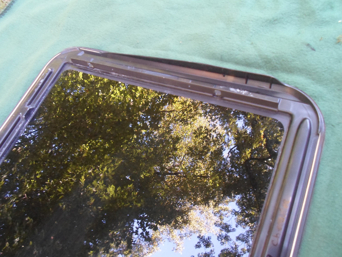 1999 JEEP CHEROKEE YEAR SPECIFIC OEM FACTORY SUNROOF GLASS   FREE SHIPPING