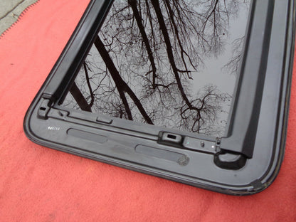 1999 LEXUS GS300 OEM FACTORY YEAR SPECIFIC SUNROOF GLASS FREE SHIPPING!