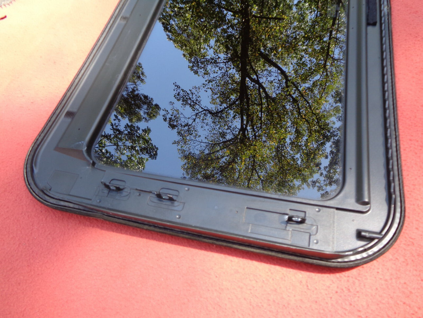 2010 VOLKSWAGON VW GTI YEAR SPECIFIC SUNROOF GLASS OEM NO ACCIDENT FREE SHIPPING