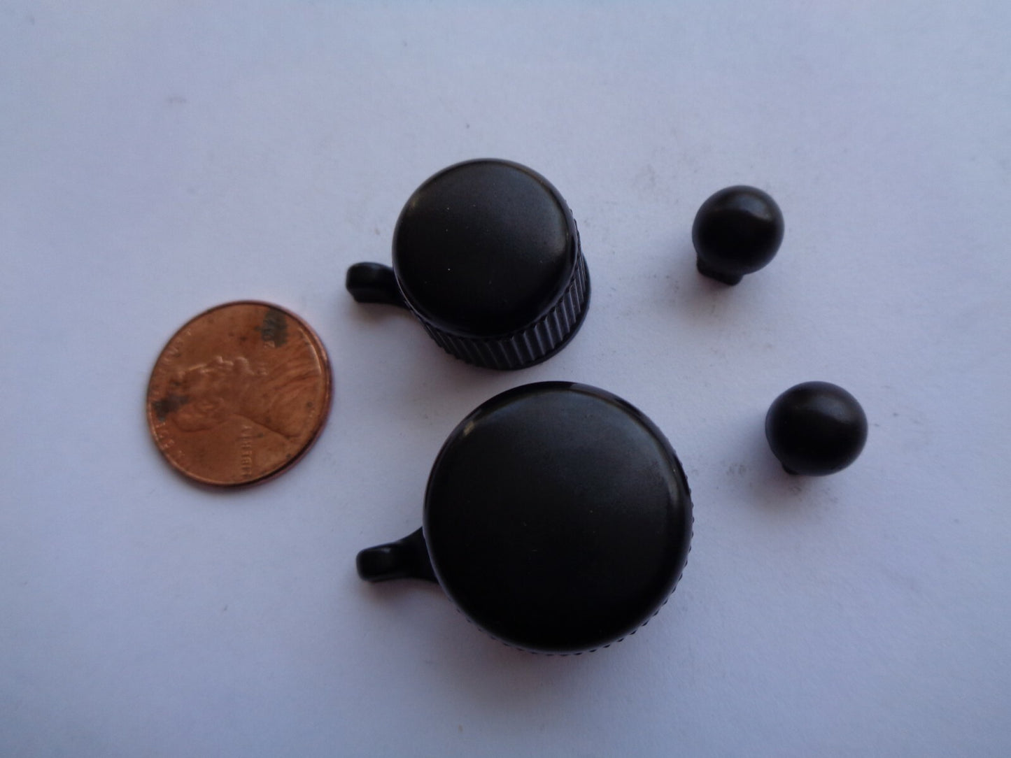 99 00 01 DODGE RAM PICKUP RADIO STEREO TUNER SELECTOR KNOB OEM SET FREE SHIPPING - RarePartsFinder.Com