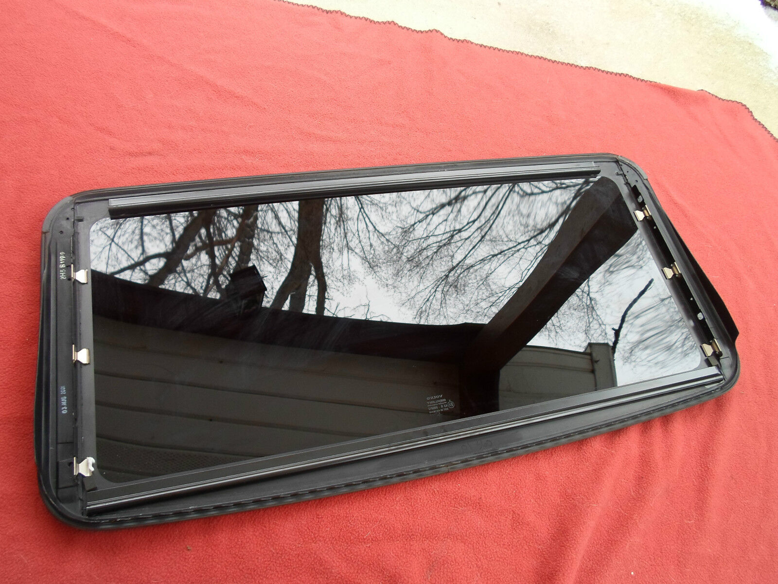 2006 VOLVO XC70 YEAR SPECIFIC OEM SUNROOF GLASS 100% LEAKPROOF SEAL GUARANTEED!