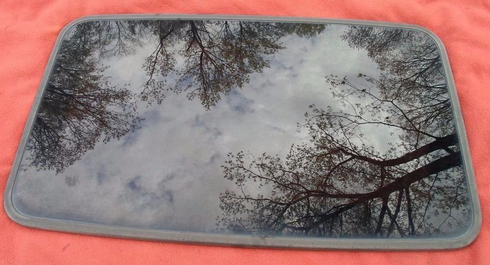 2000 LINCOLN LS OEM YEAR SPECIFIC SUNROOF GLASS NO ACCIDENT  FREE SHIPPING! - RarePartsFinder.Com