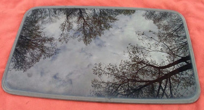 2000 LINCOLN LS OEM YEAR SPECIFIC SUNROOF GLASS NO ACCIDENT  FREE SHIPPING! - RarePartsFinder.Com