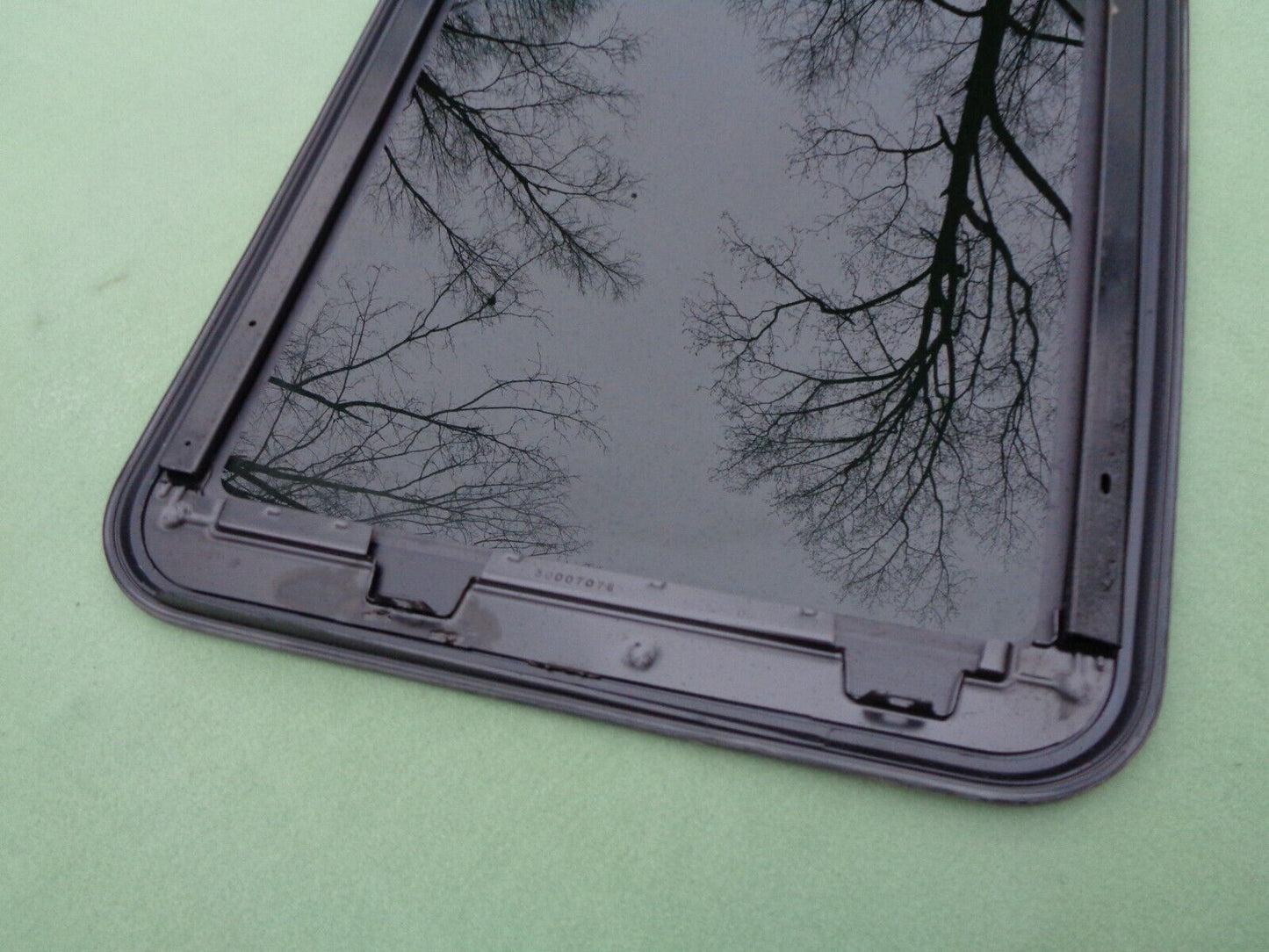 07 08 09 SUZUKI XL-7 OEM FACTORY SUNROOF GLASS  NO ACCIDENT FREE SHIPPING! - RarePartsFinder.Com